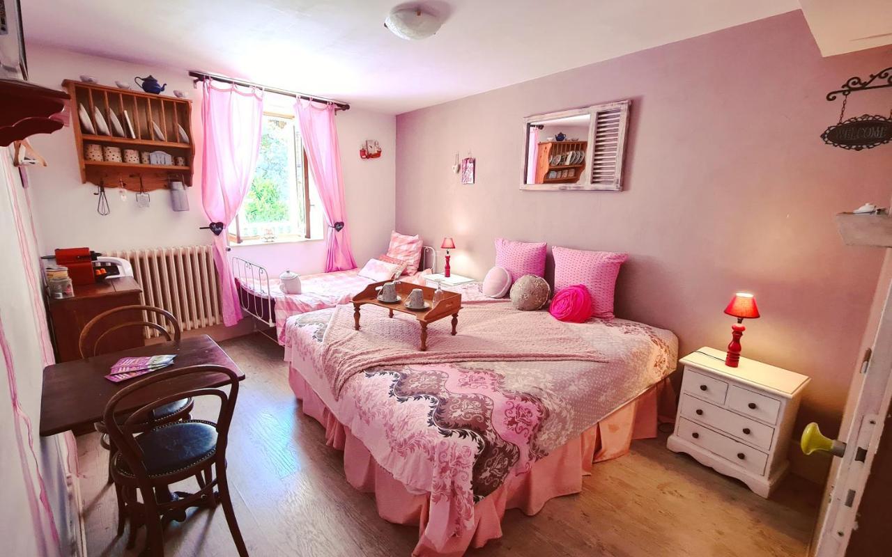 Le Doux Nid Bed & Breakfast Chanaz Exterior photo