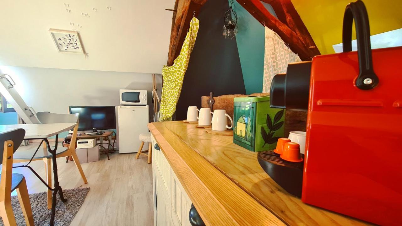 Le Doux Nid Bed & Breakfast Chanaz Exterior photo