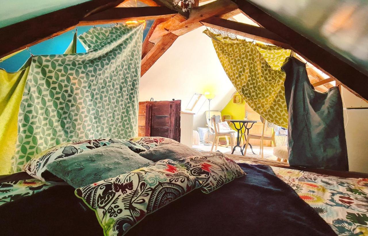 Le Doux Nid Bed & Breakfast Chanaz Exterior photo