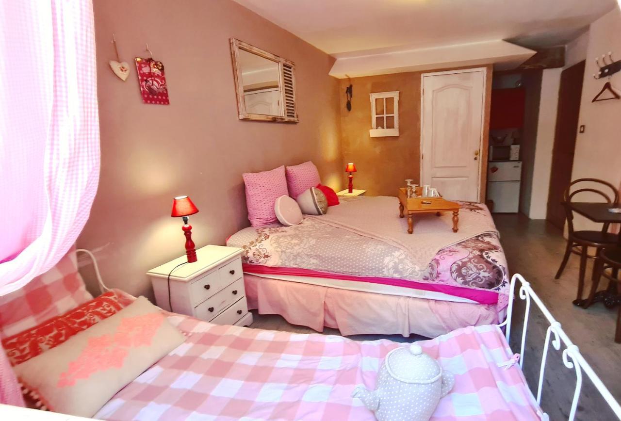 Le Doux Nid Bed & Breakfast Chanaz Exterior photo